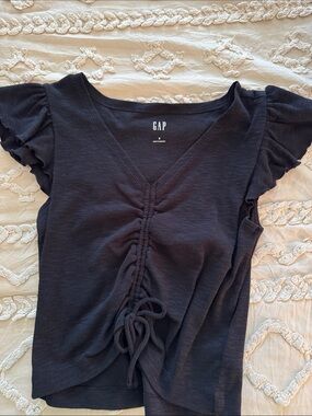 gap black ruffle top